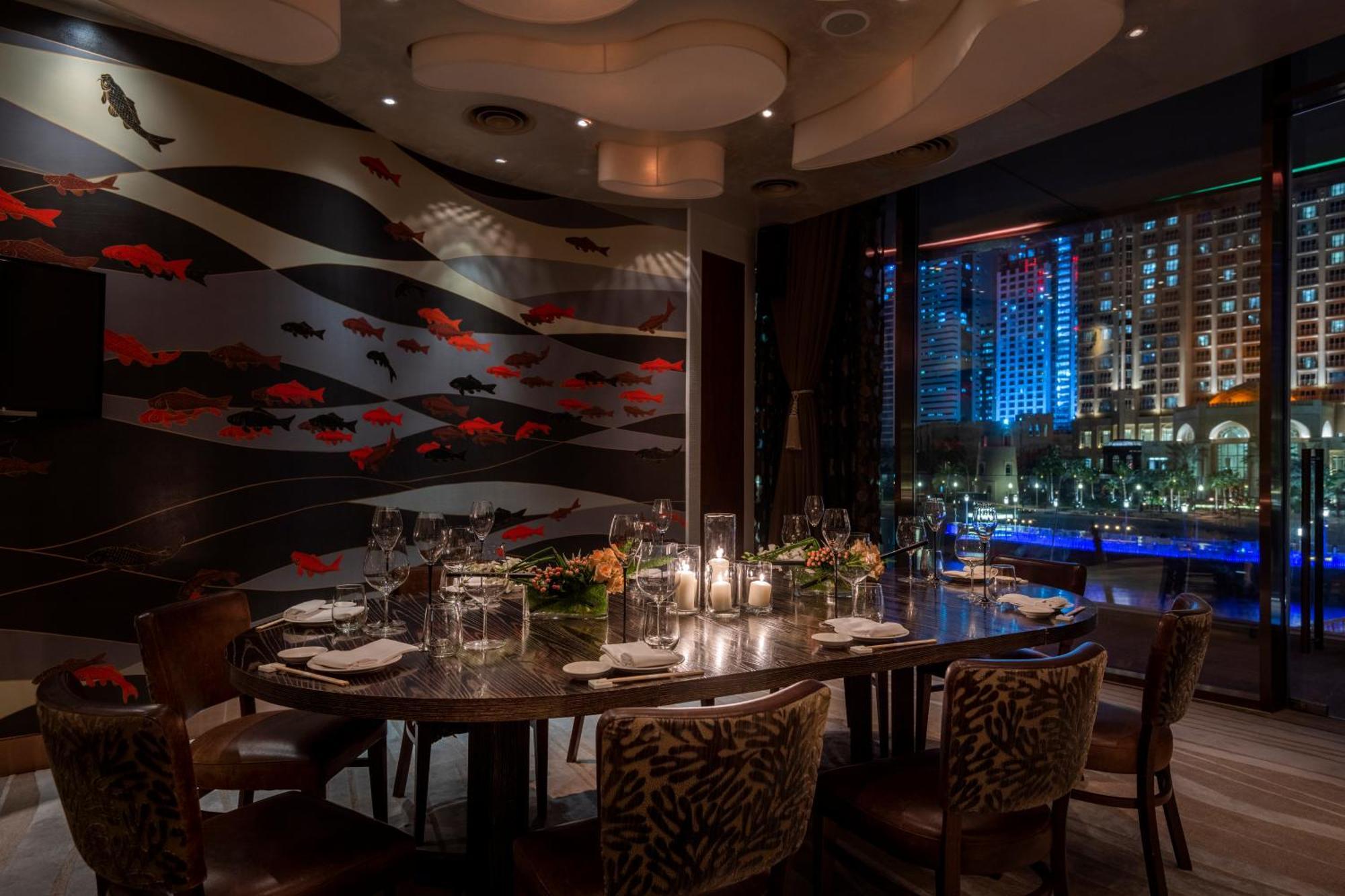 Four Seasons Hotel Doha Ngoại thất bức ảnh Private dining room at the restaurant